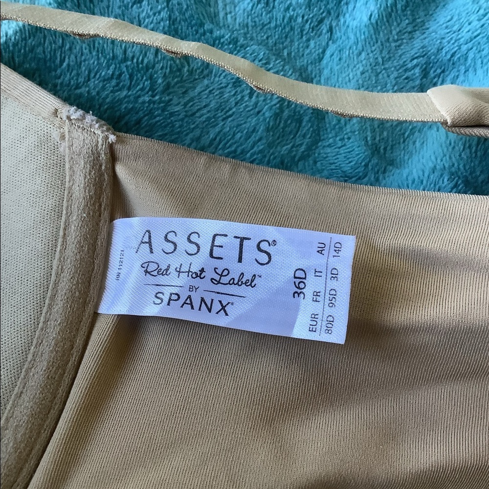 Spanx Back/Side Smoothing Bra - image 3